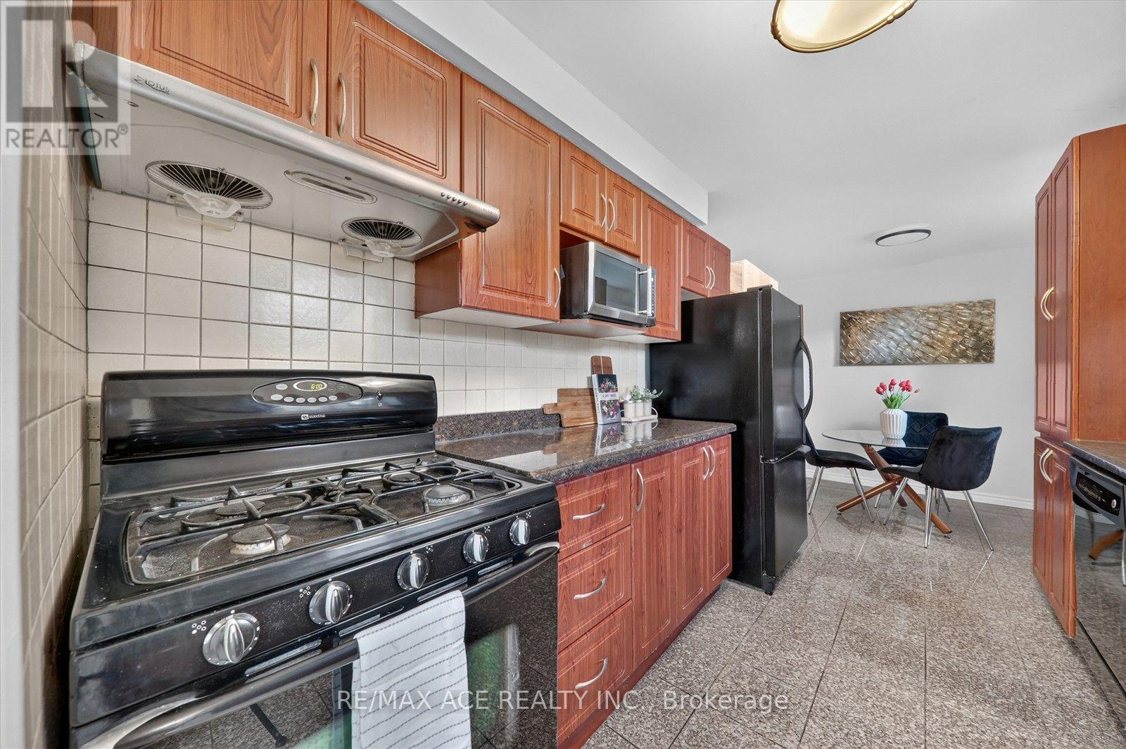 100 MERKLEY SQUARE - 16