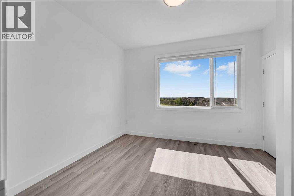 #208 101 Panatella Square NW - 18