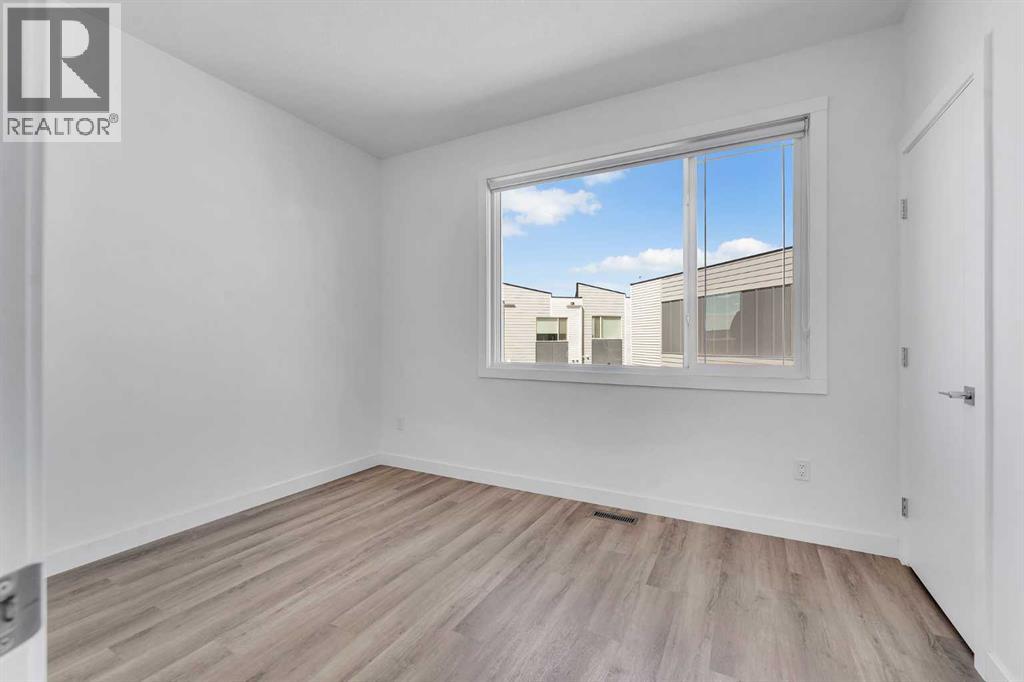 #403 101 Panatella Square NW - 24