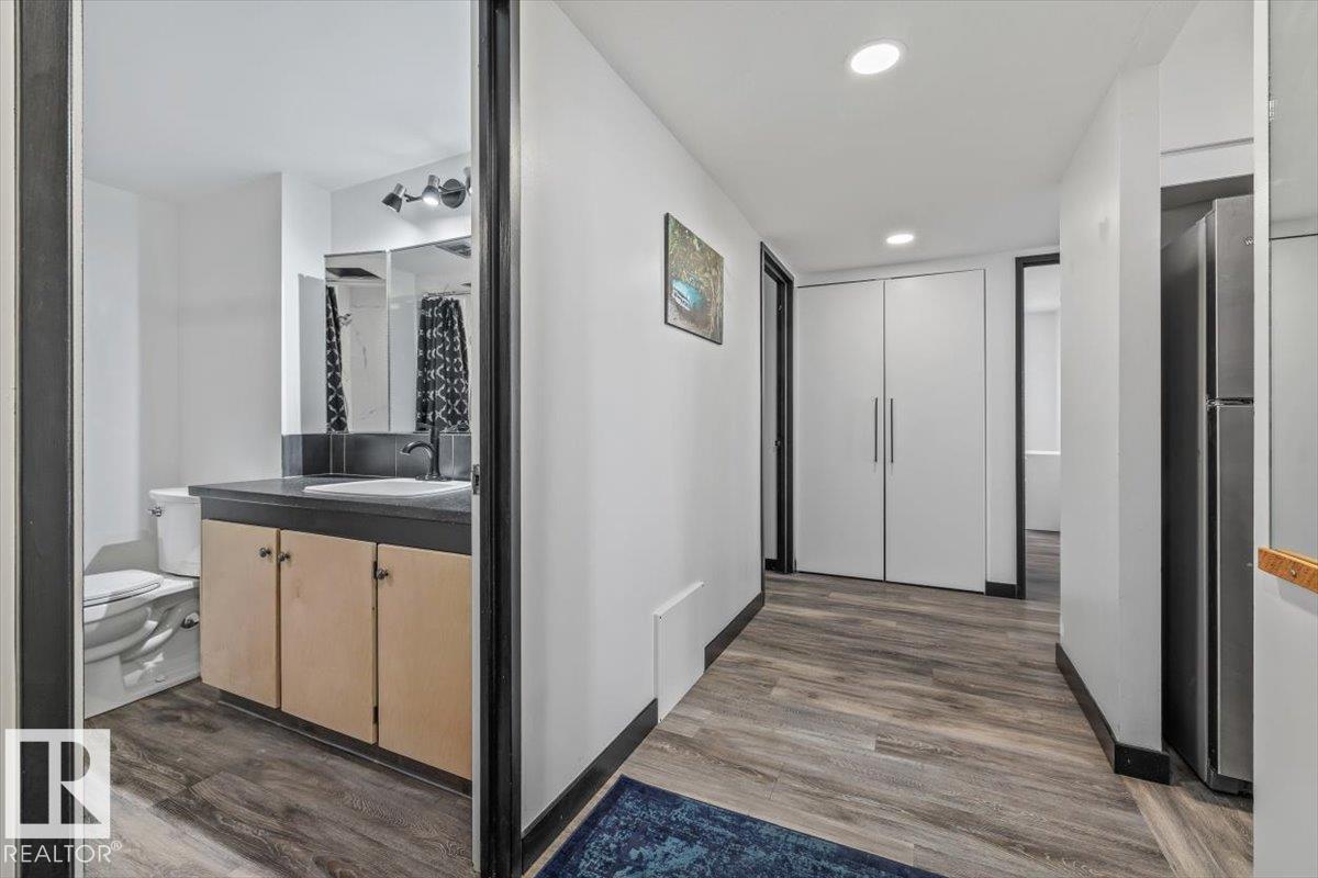 #906 12303 JASPER AV NW - Image 16