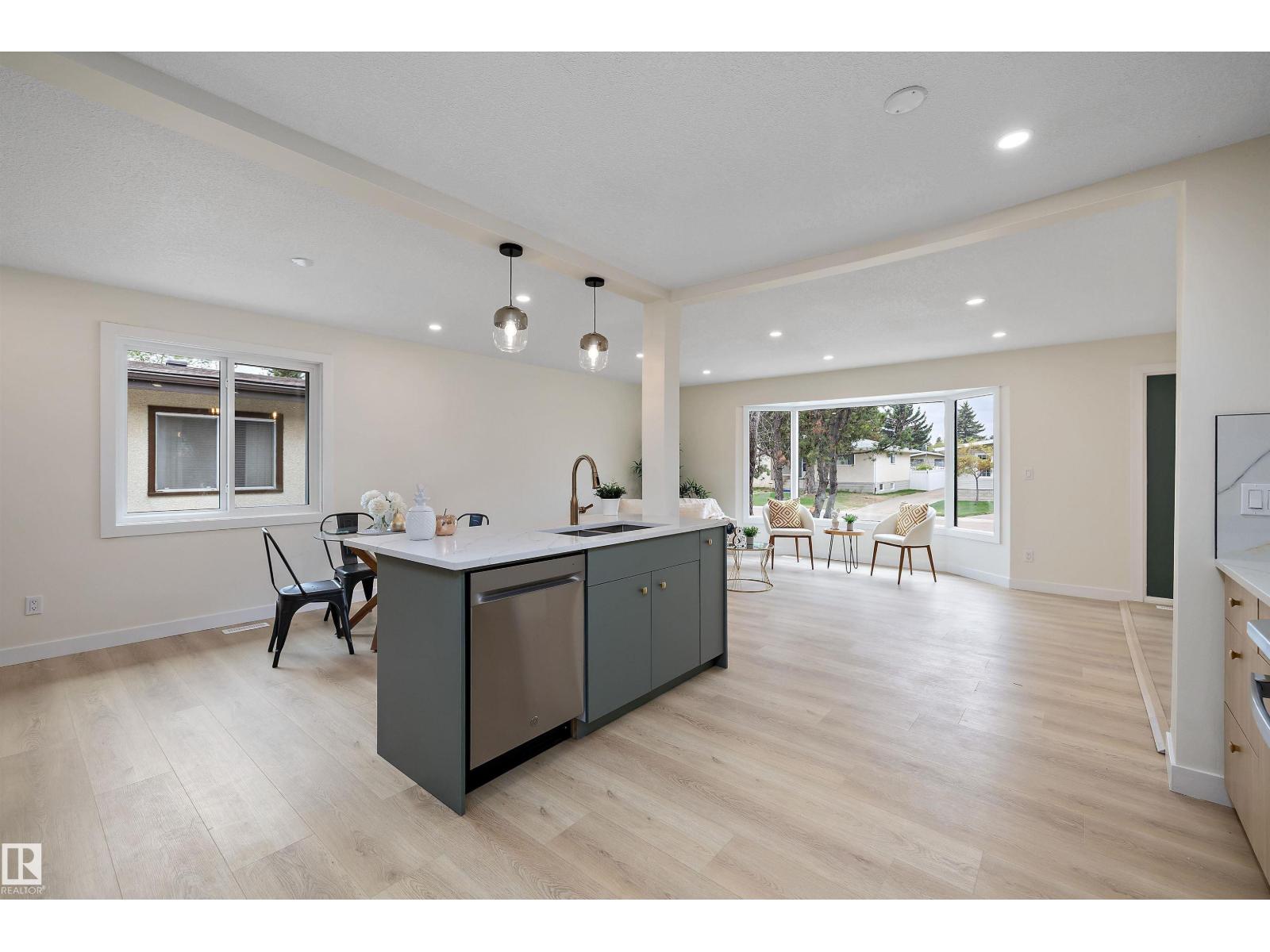3515 105B ST NW - 14