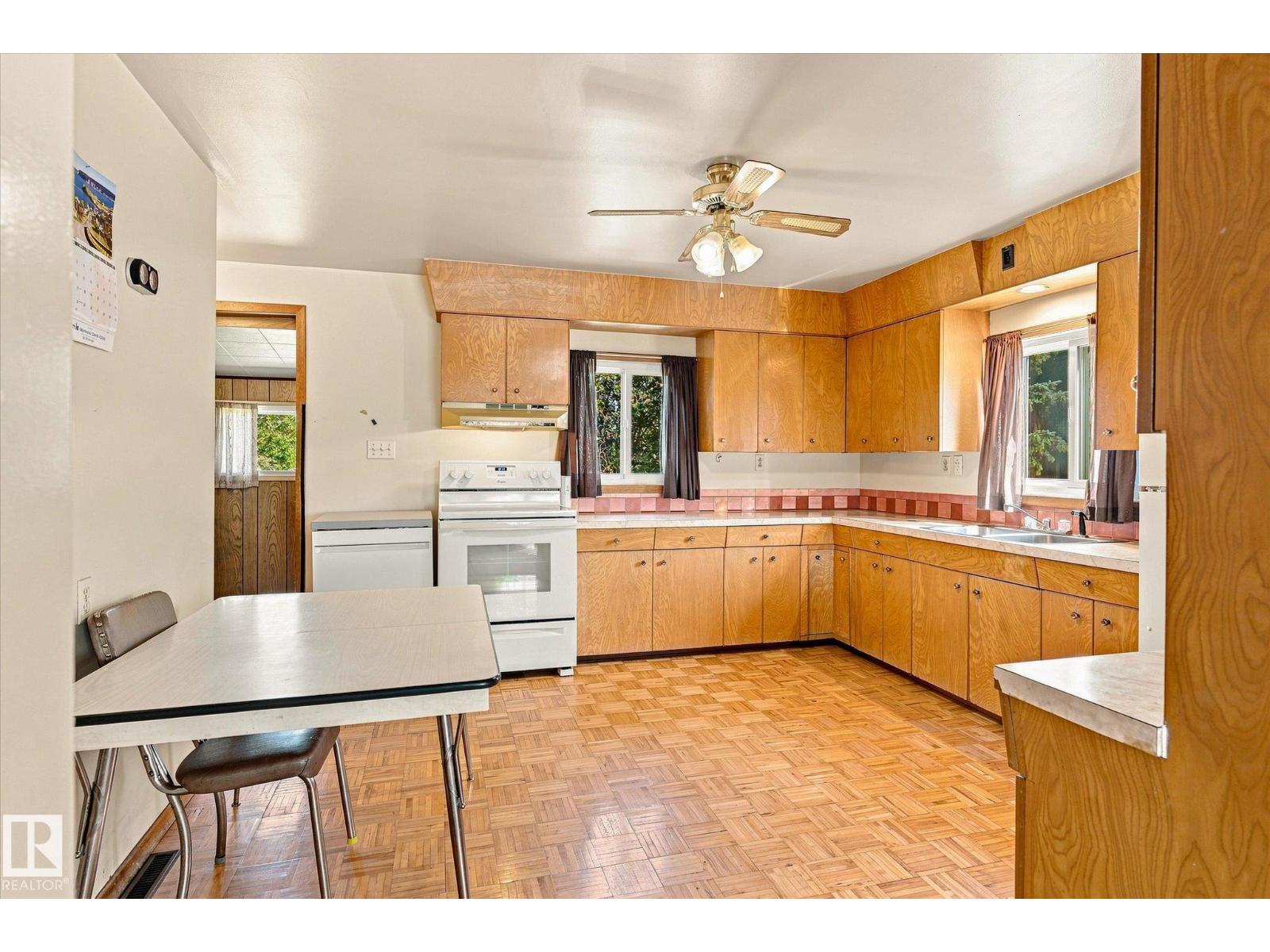 5024 50 AV - Image 9