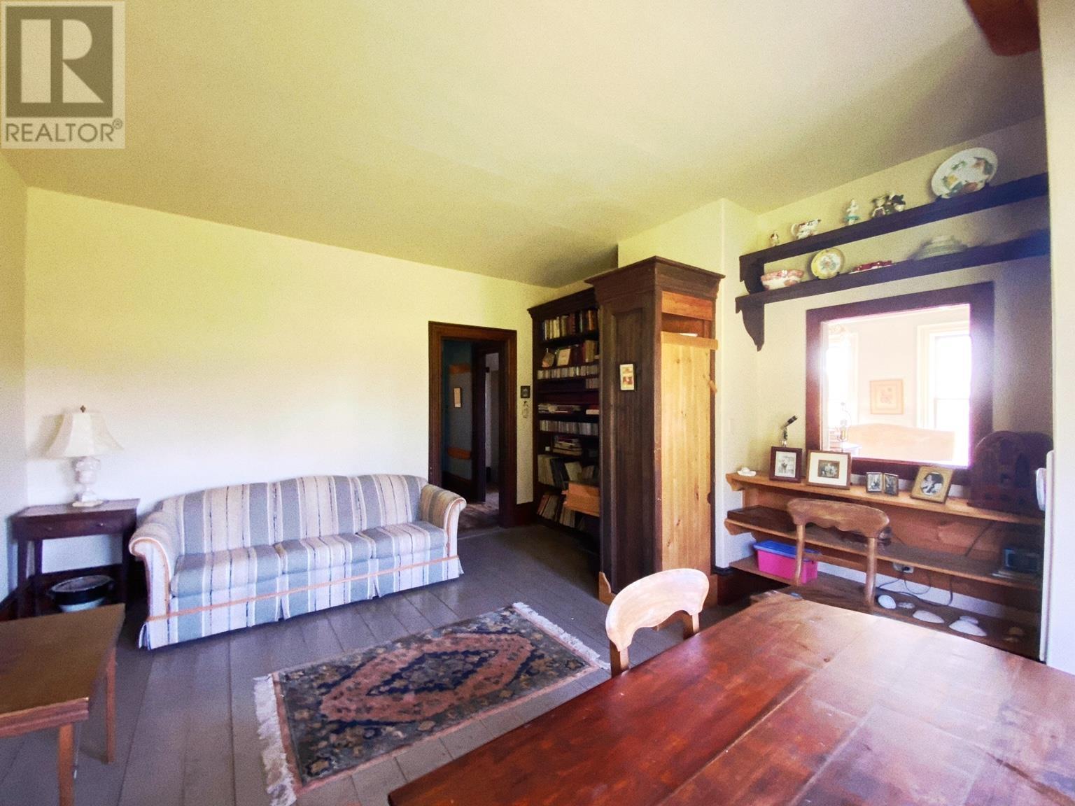 74 Larsen Lane - 17