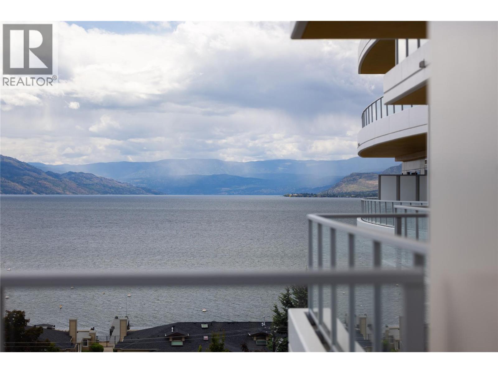Property for sale at 3340 Lakeshore Road Unit# 709
