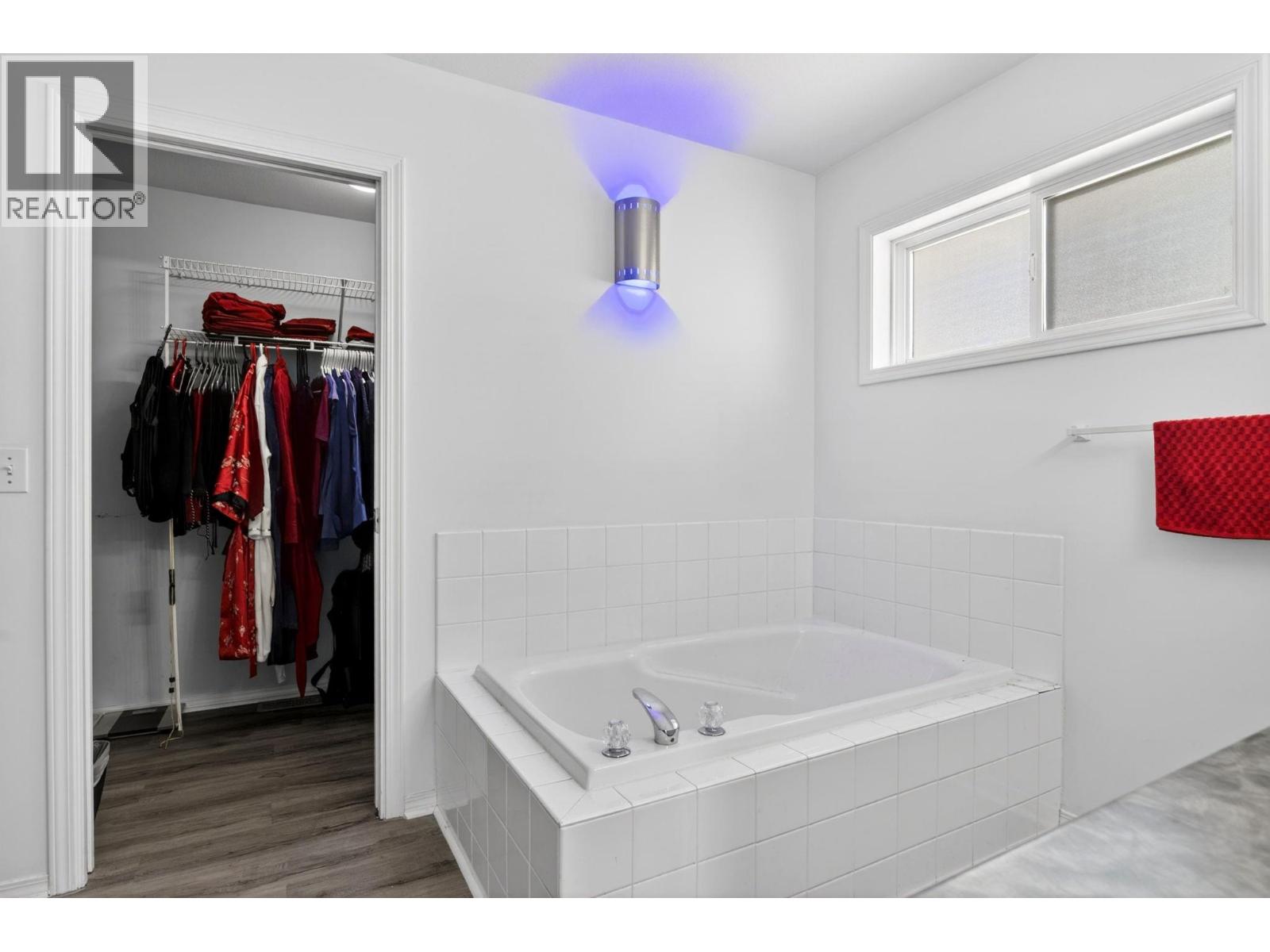  2272 Shannon Hills Drive, West Kelowna