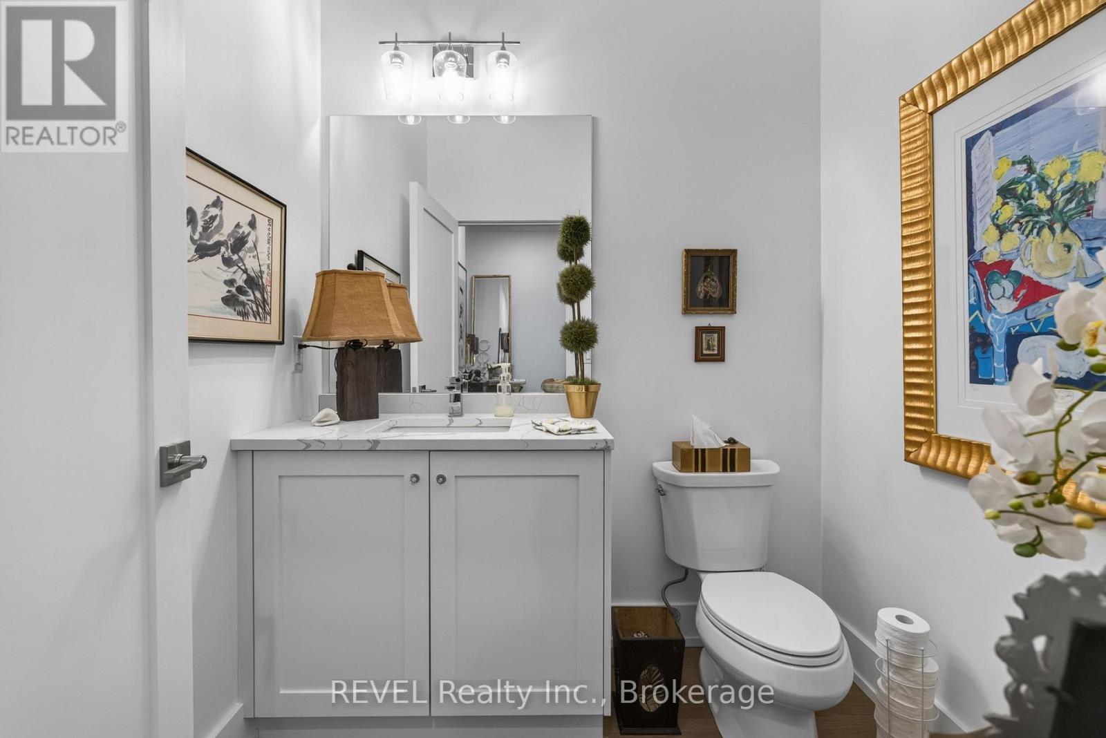 #606 77 YATES STREET - 24