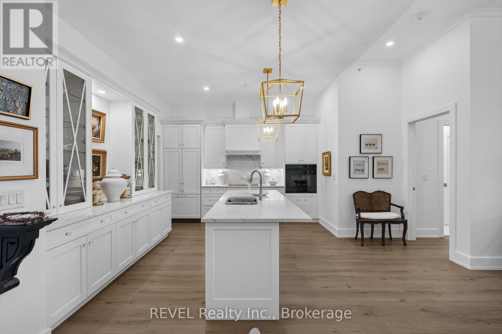 #606 77 YATES STREET - Image 9