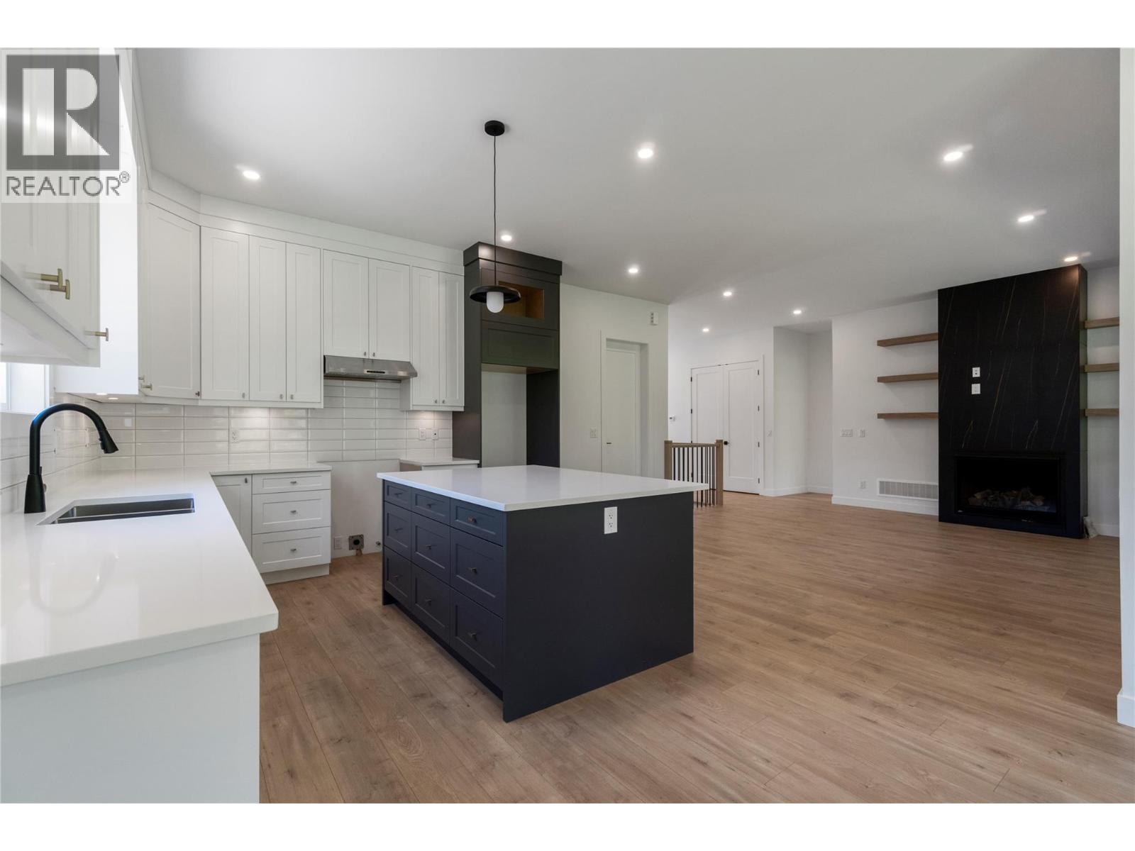 4221 69 Avenue NE - Image 12