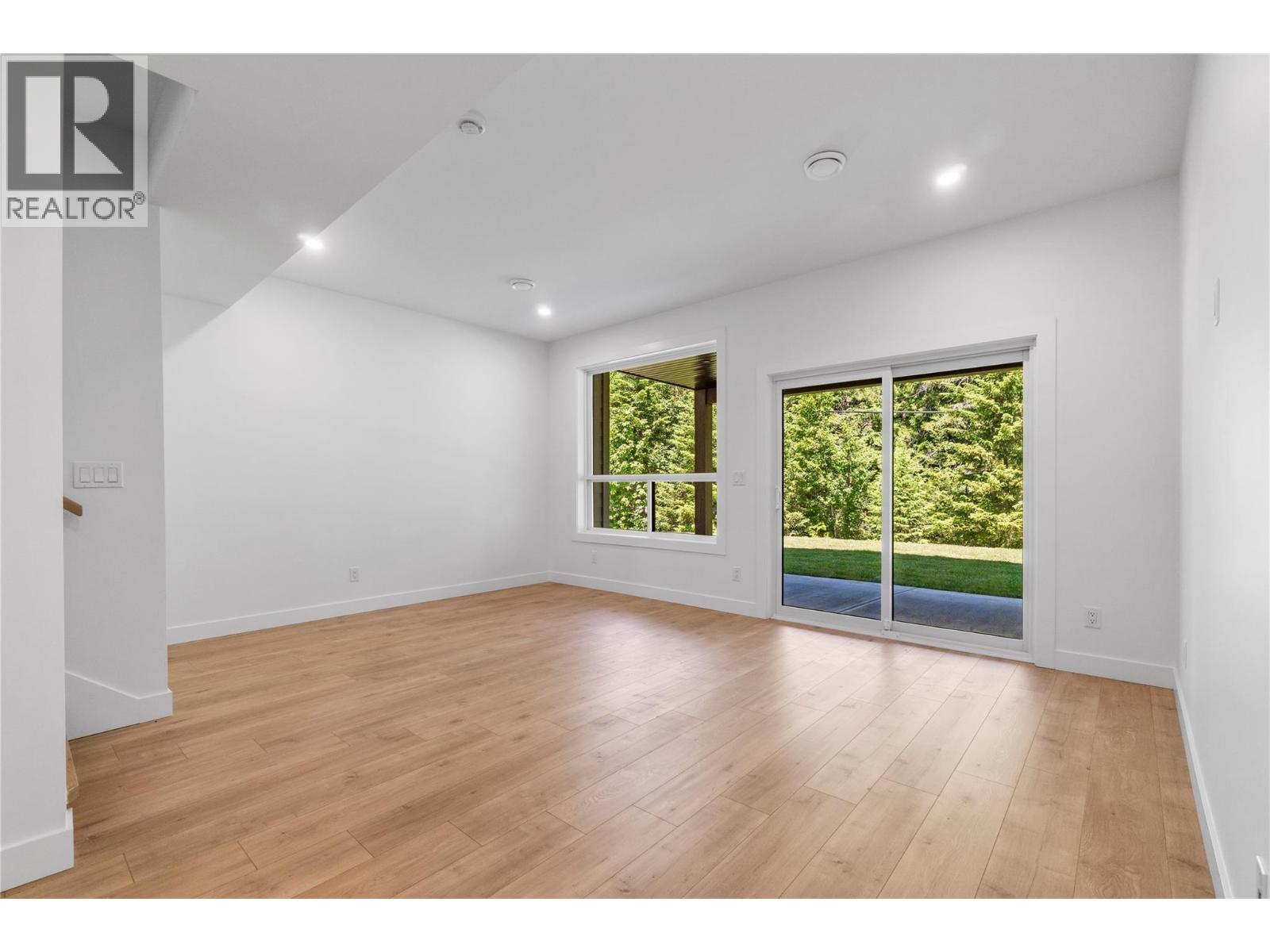 4221 69 Avenue NE - Image 37