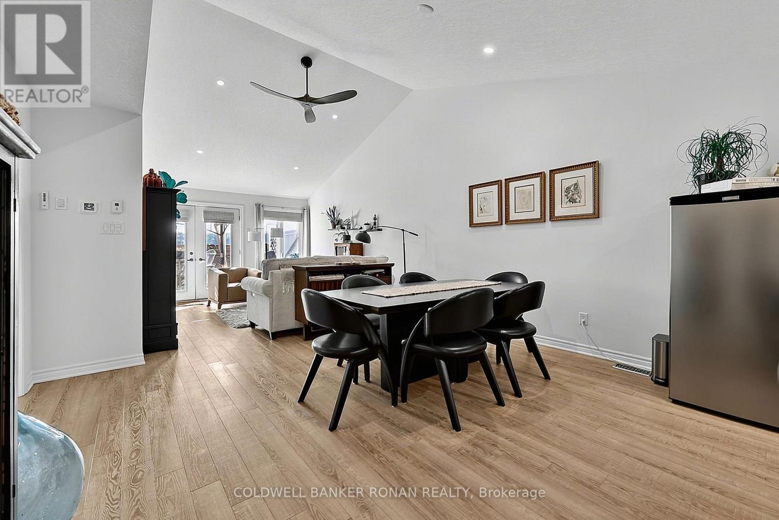 82 IVY CRESCENT - 10