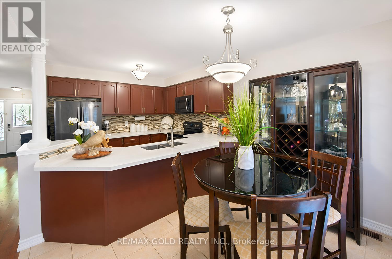 50 GECKO COURT - 18