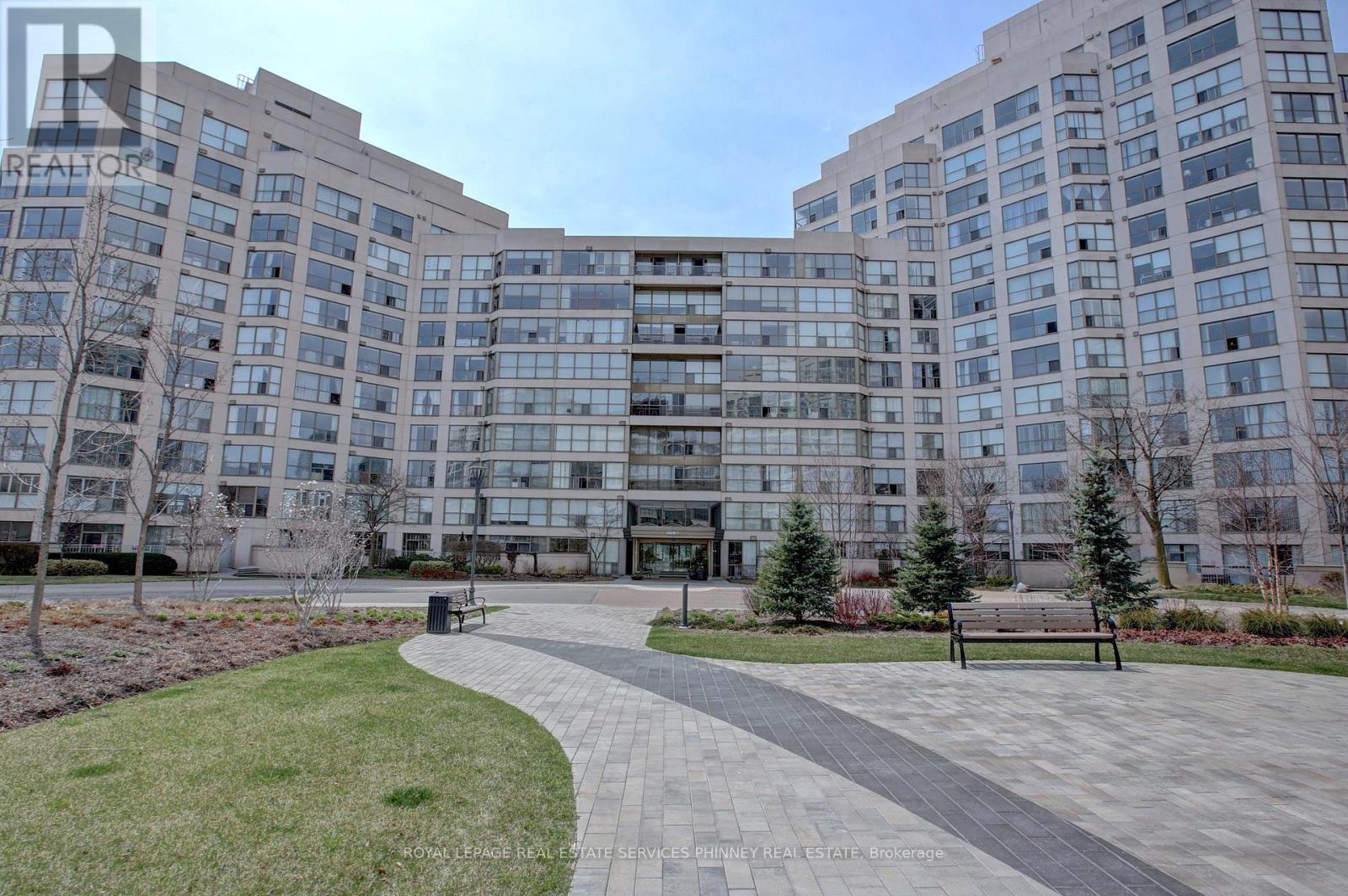 Photo of 2267 Lake Shore Boulevard