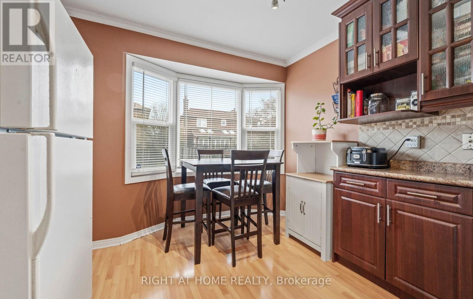72 BRYDON CRESCENT - 18