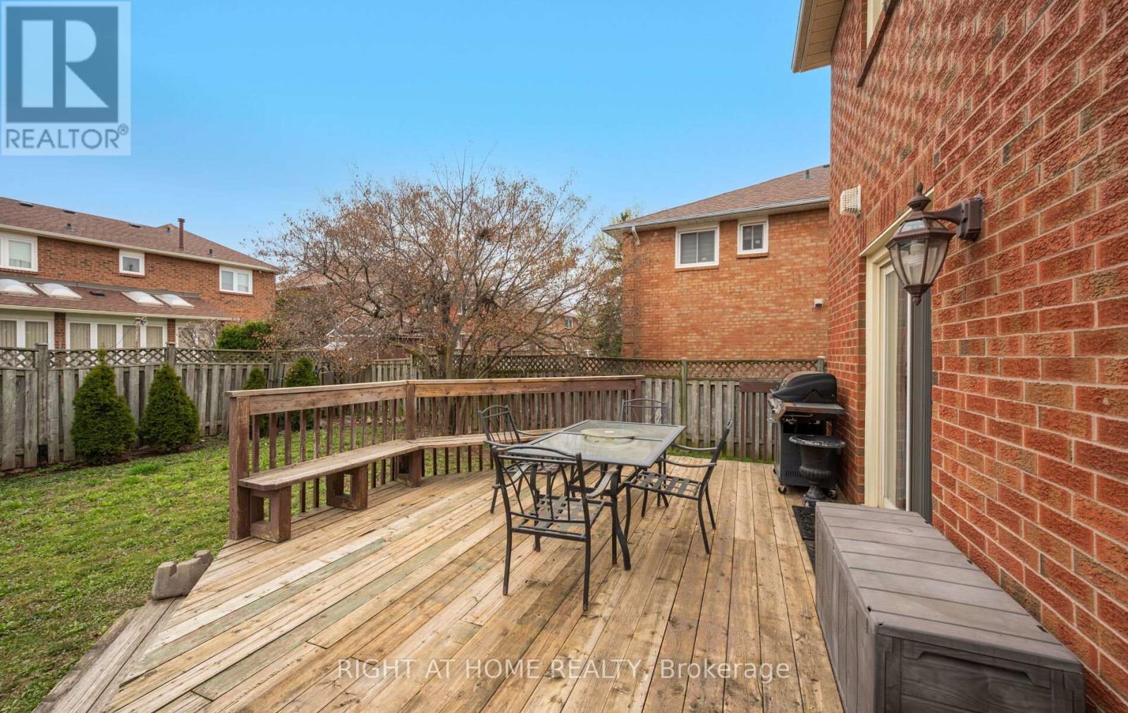 72 BRYDON CRESCENT - 31
