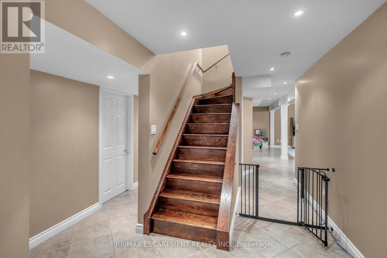 172 ALDERLEA AVENUE - 32