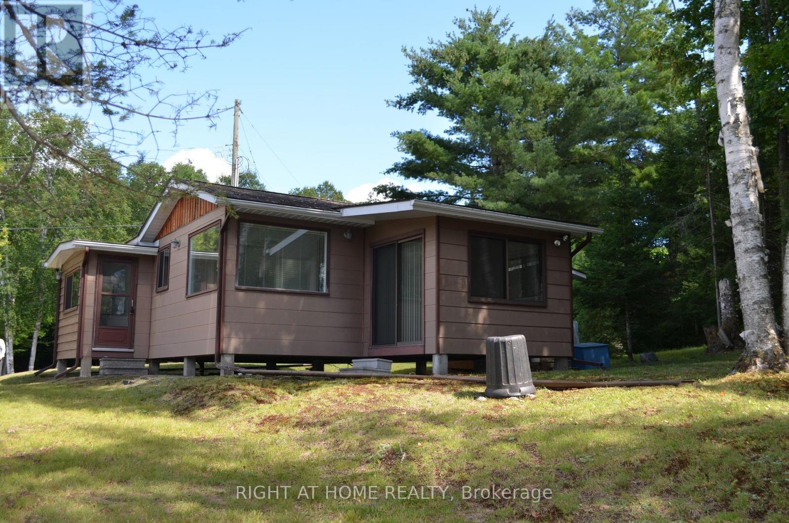 37 WILLARDS LANE - 13