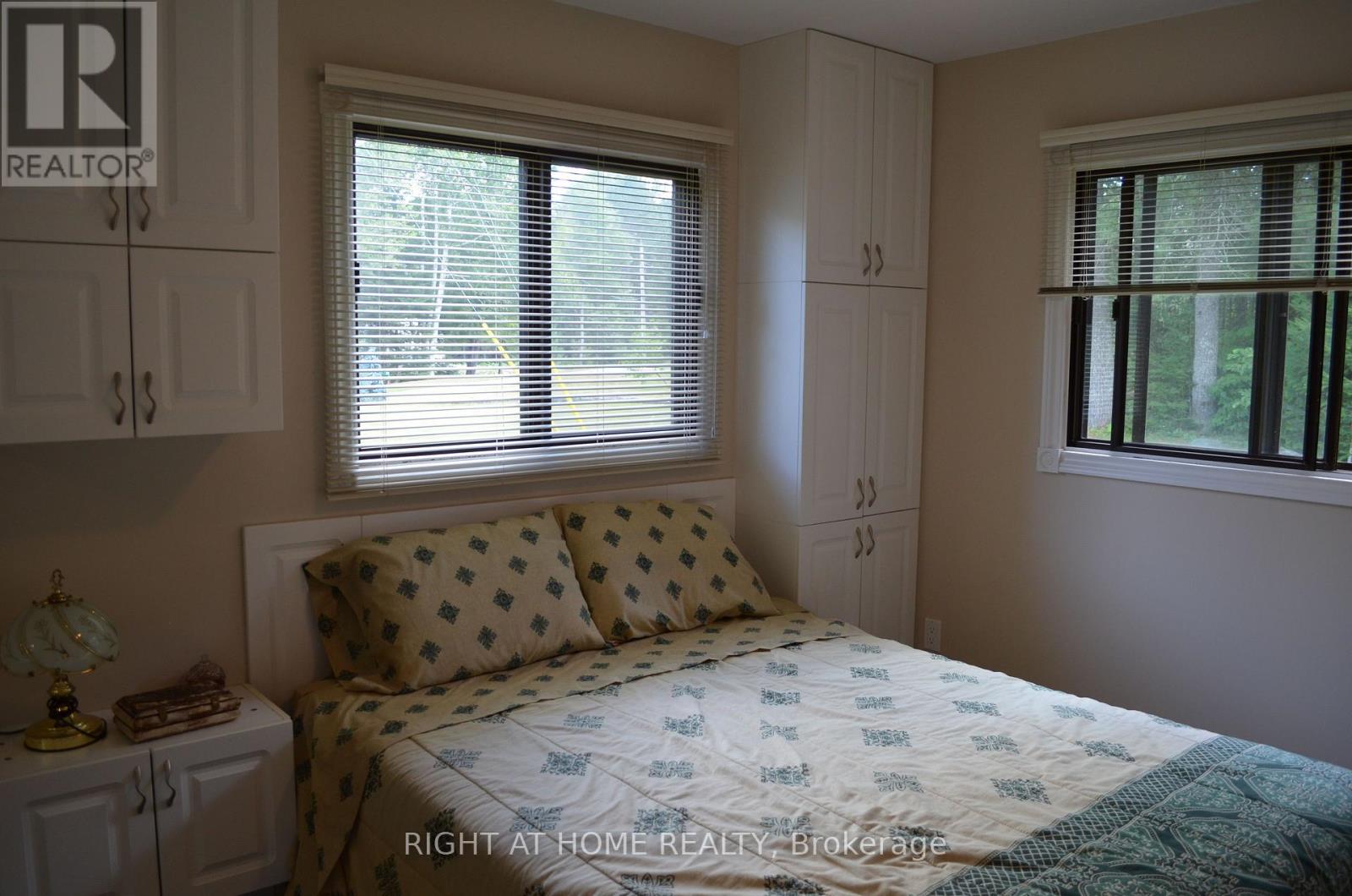 37 WILLARDS LANE - 15
