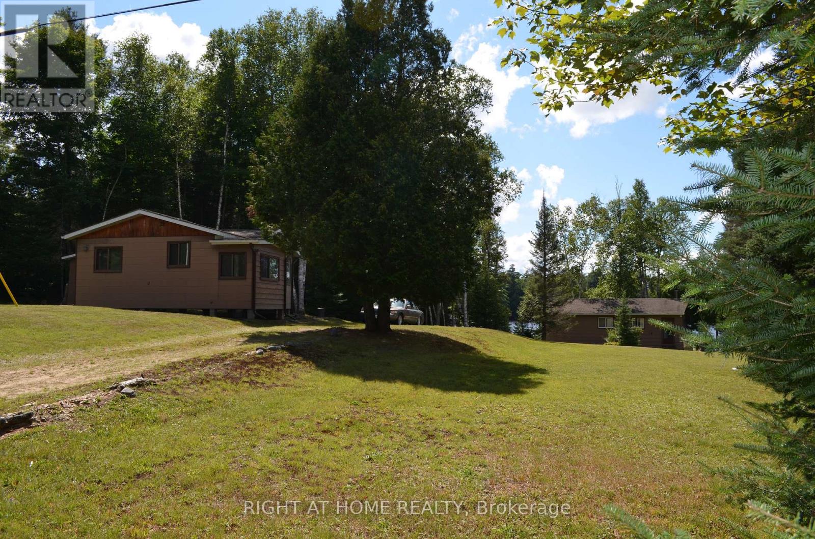 37 WILLARDS LANE - 21
