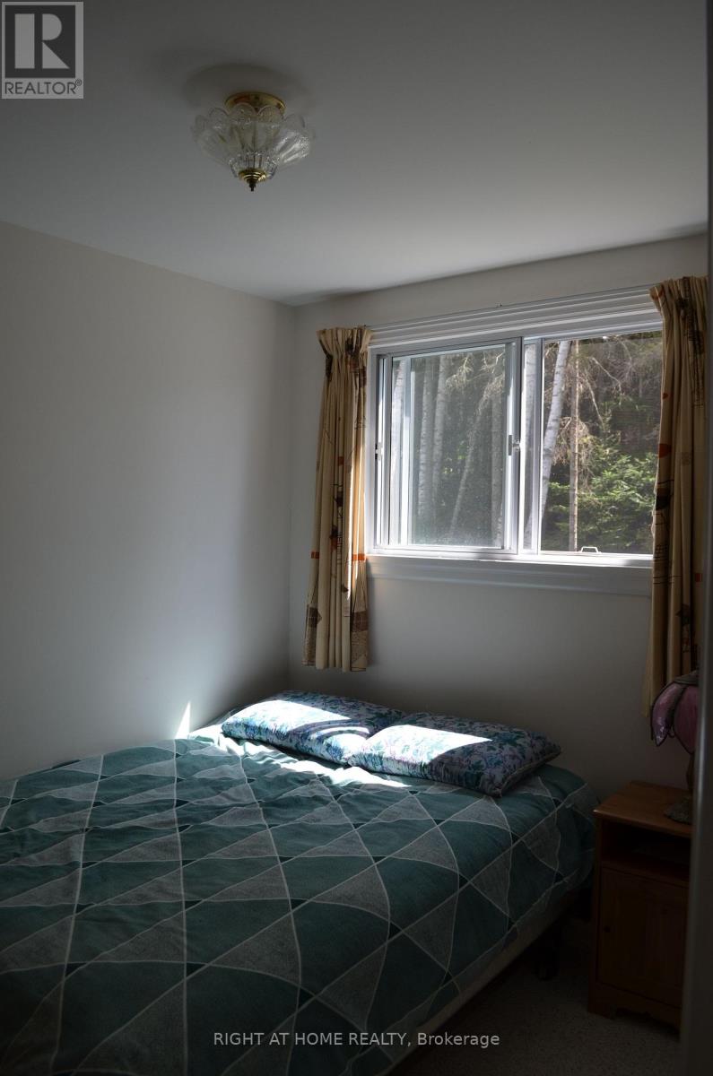 37 WILLARDS LANE - 8