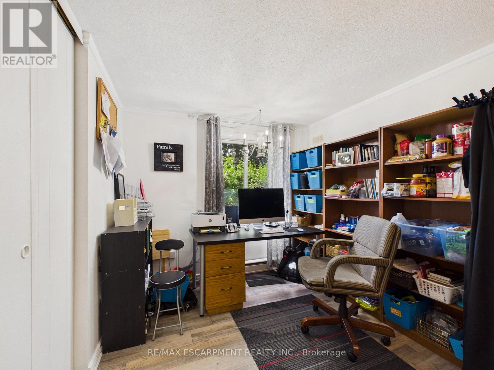 25 WELLINGTON STREET - 15