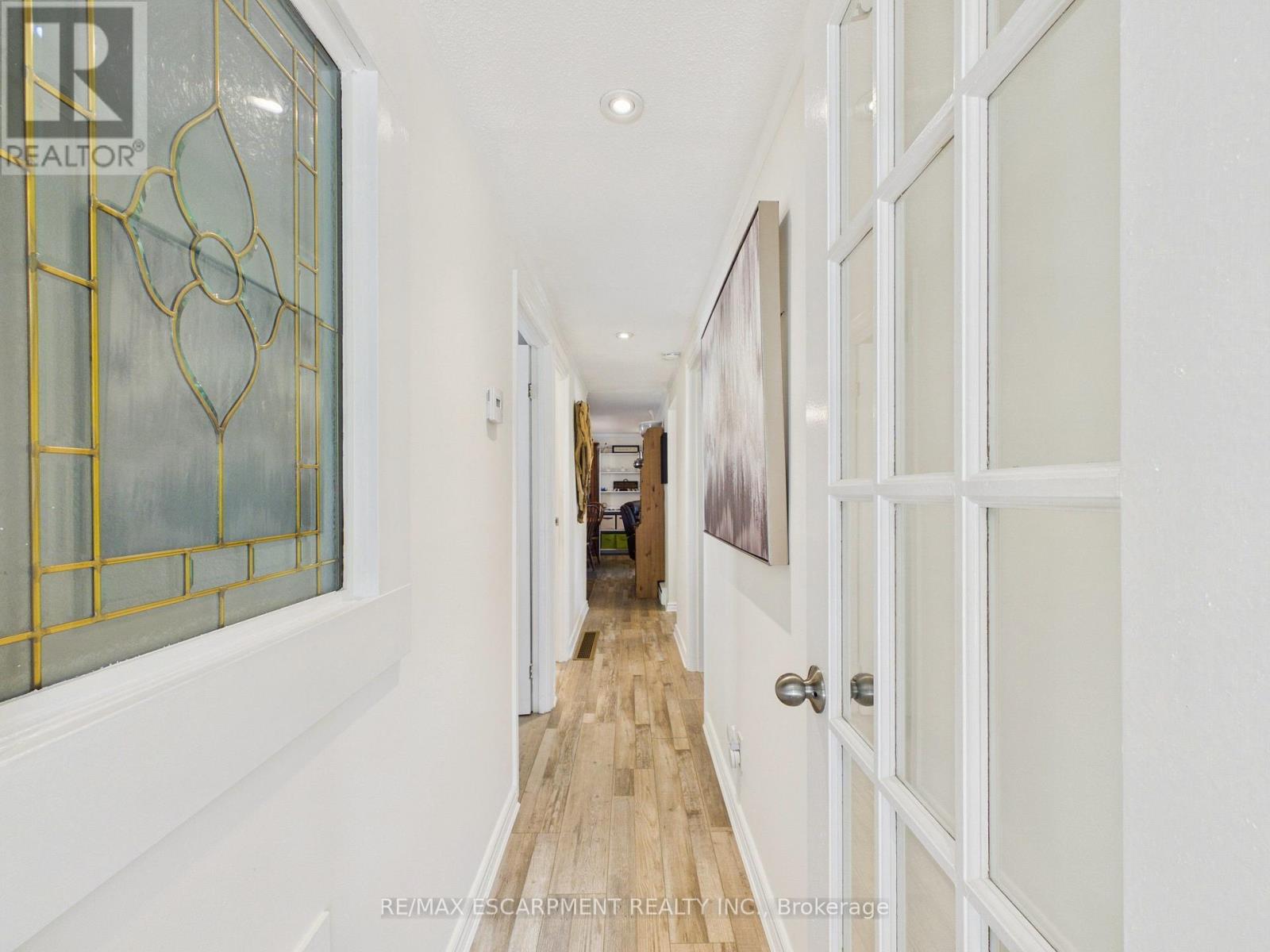 25 WELLINGTON STREET - 5