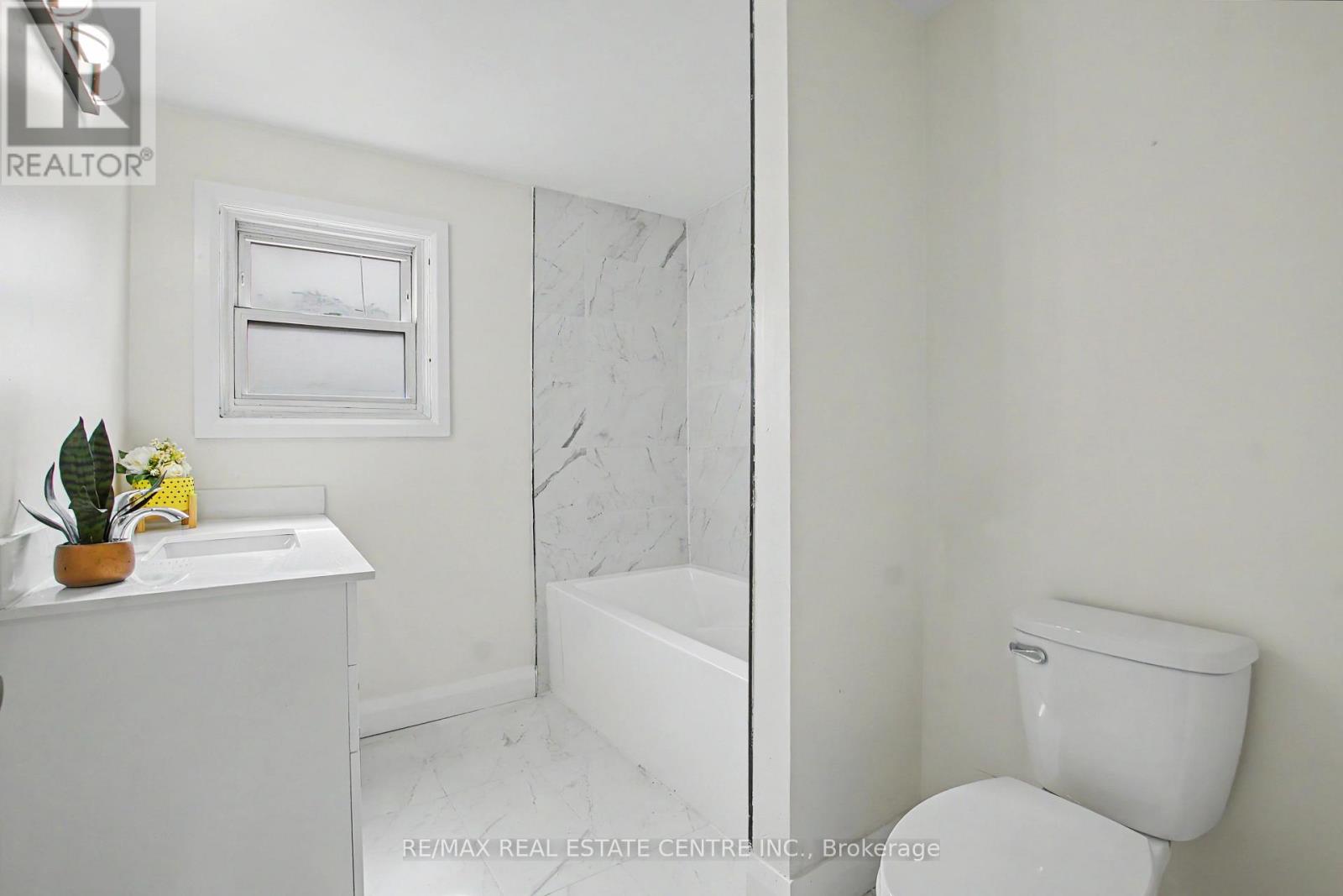#42 17 QUAIL DRIVE - 16