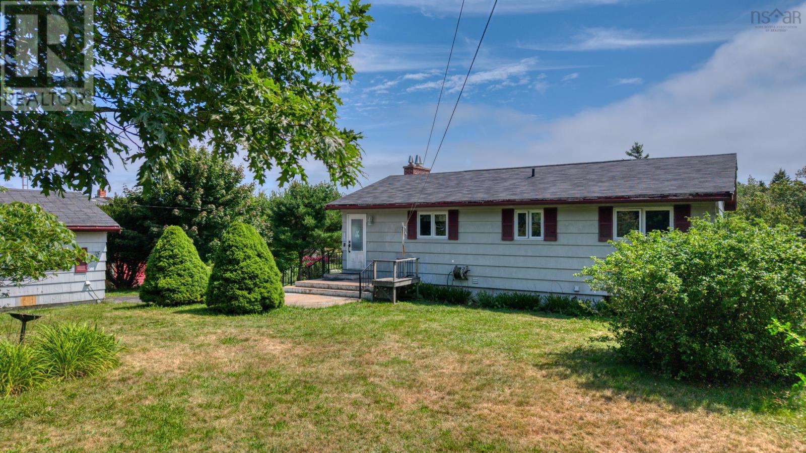 56 North Side Road - Image 33