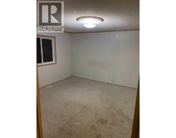 Bedroom - 16 1 Street W, Faust, AB T0G0X0 Photo 7