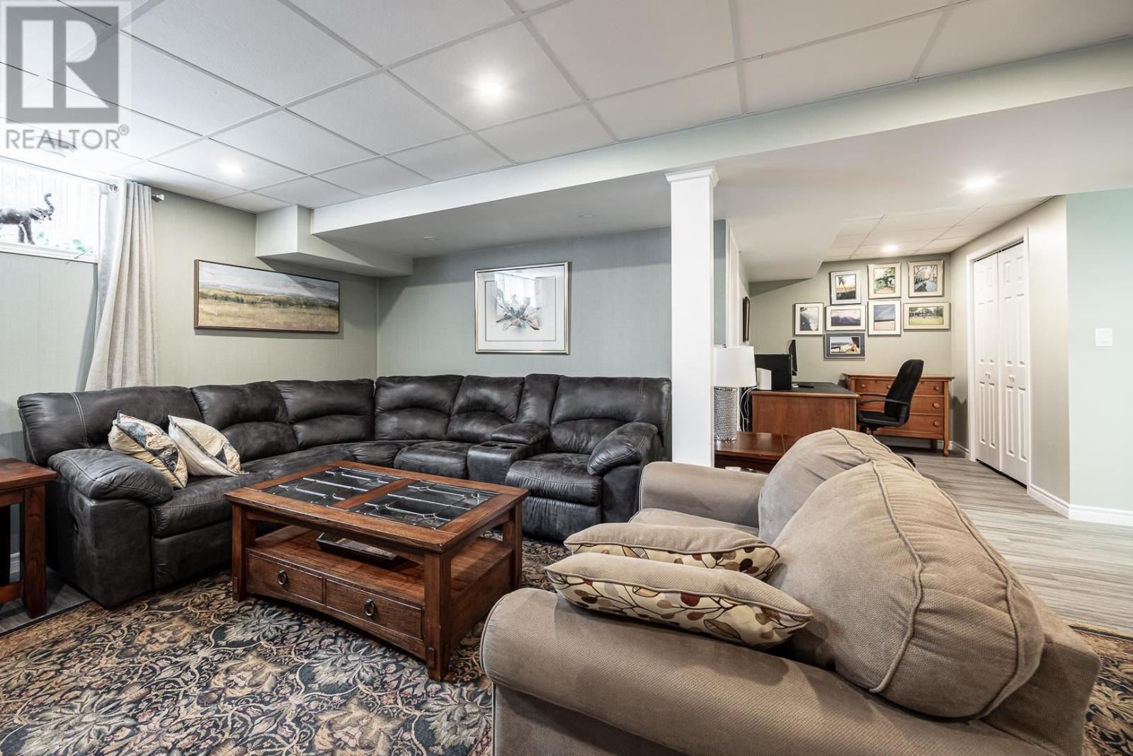 25 Village CT - Image 27