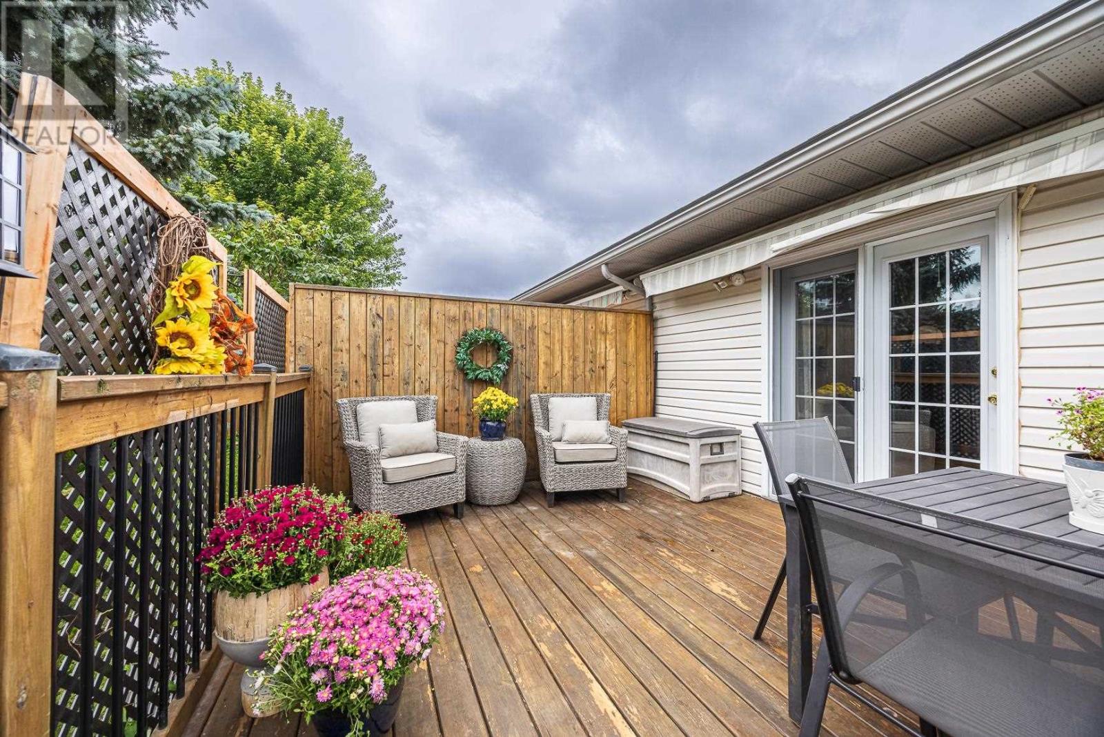 25 Village CT - Image 35