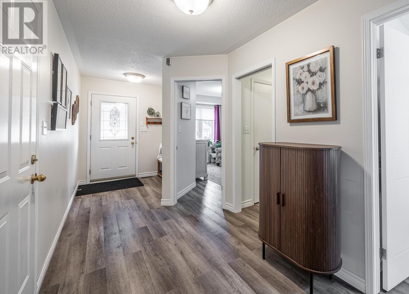 25 Village CT - Image 5