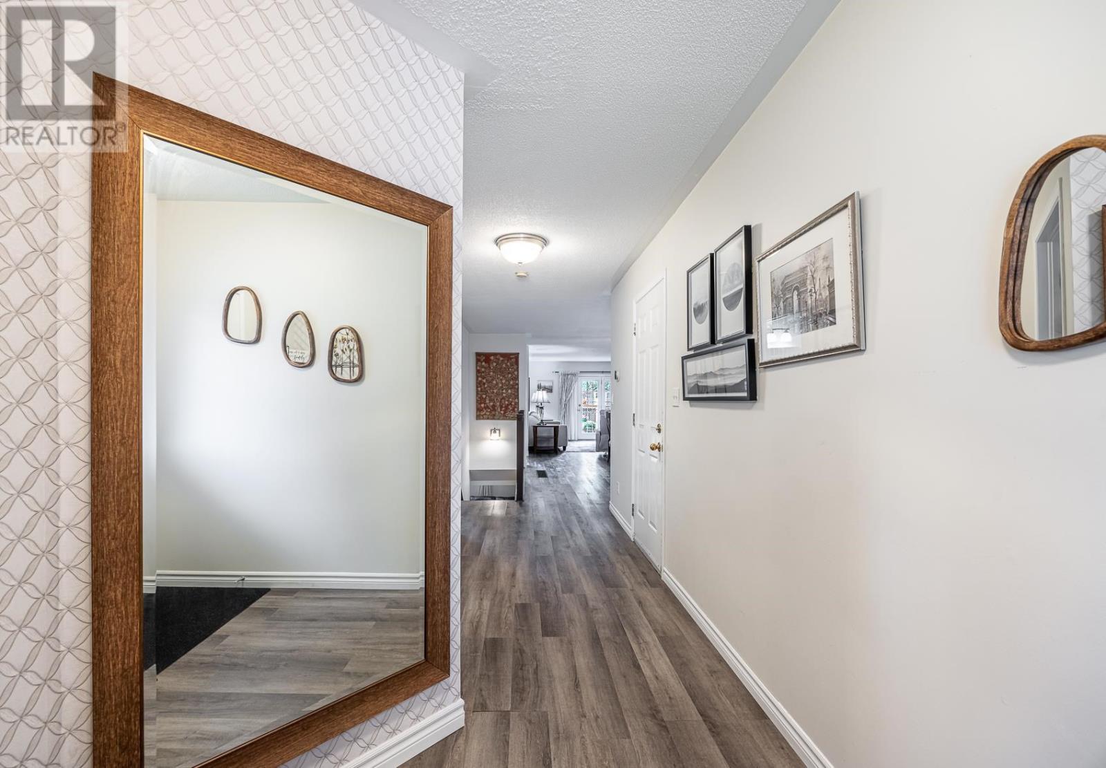 25 Village CT - Image 3