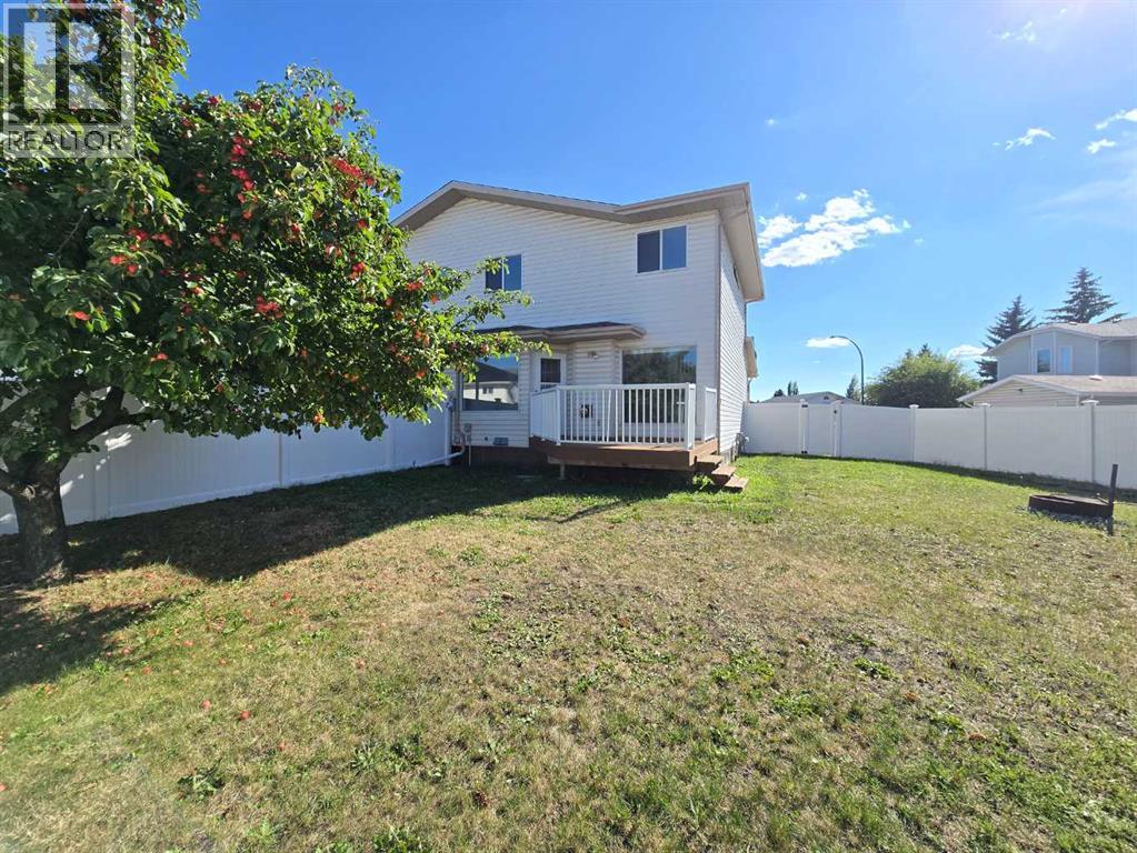 Listing photo – 47 Escott Close, Red Deer
