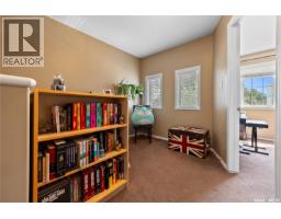 2274 Atkinson Street, Regina, SK S4N7R2 Photo 12