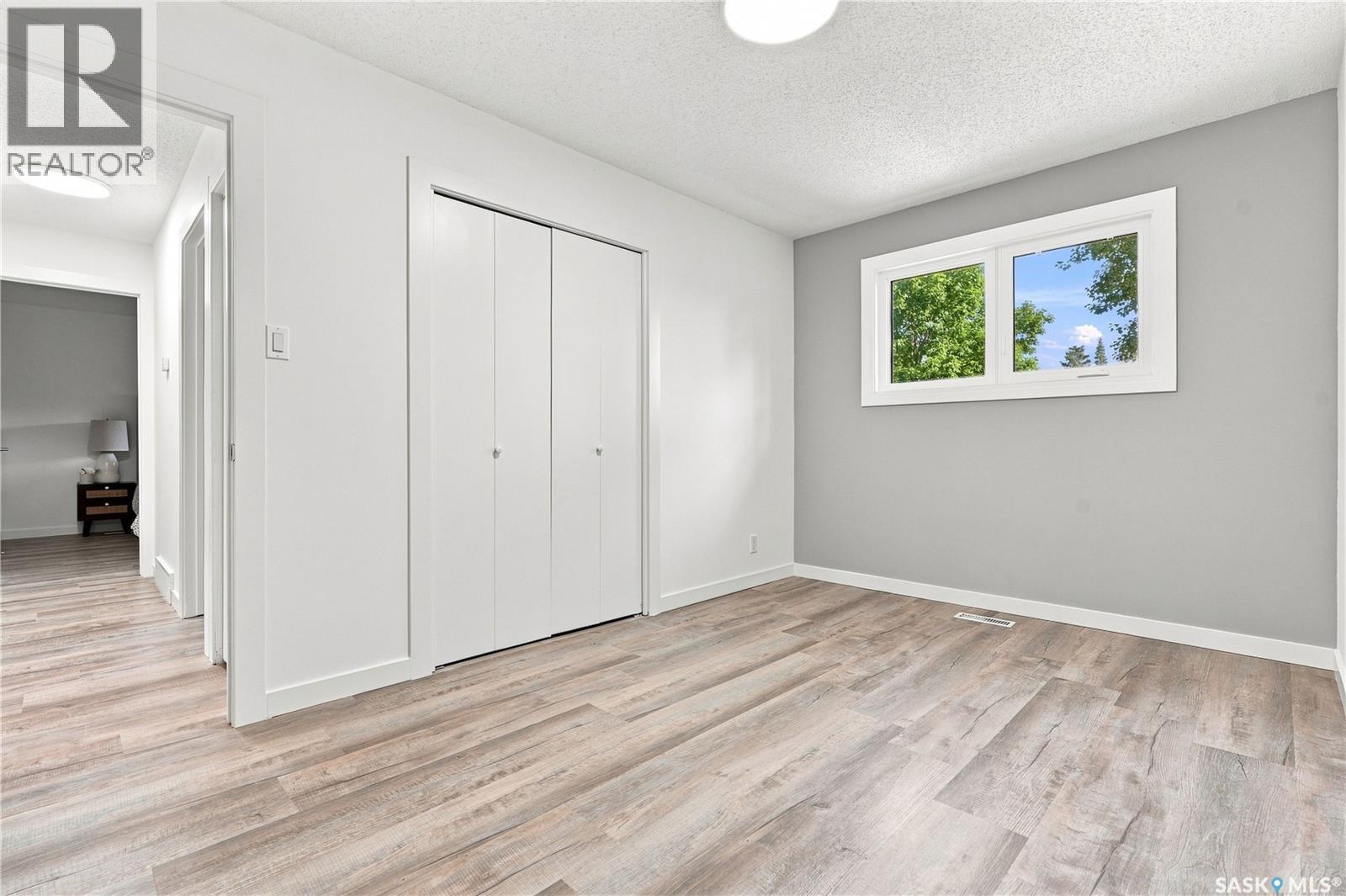 607 Lenore DRIVE - Image 19