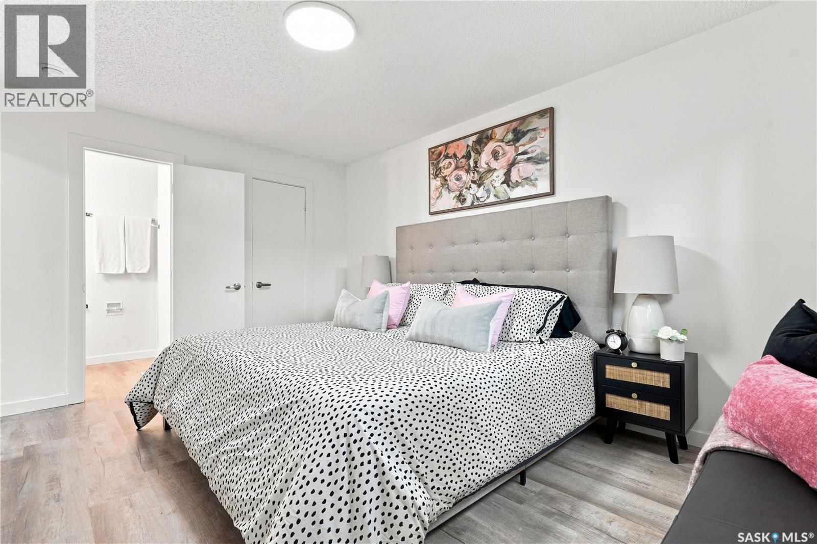 607 Lenore DRIVE - Image 23