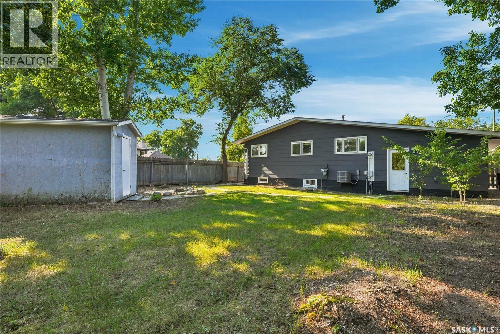607 Lenore DRIVE - 46