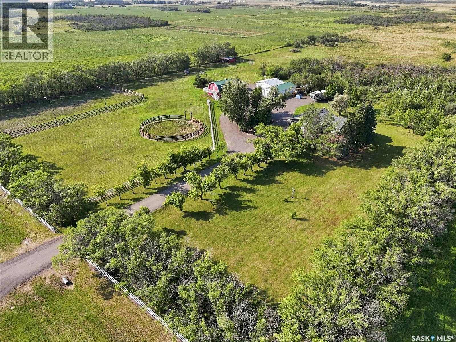 Petz Acreage - Image 14