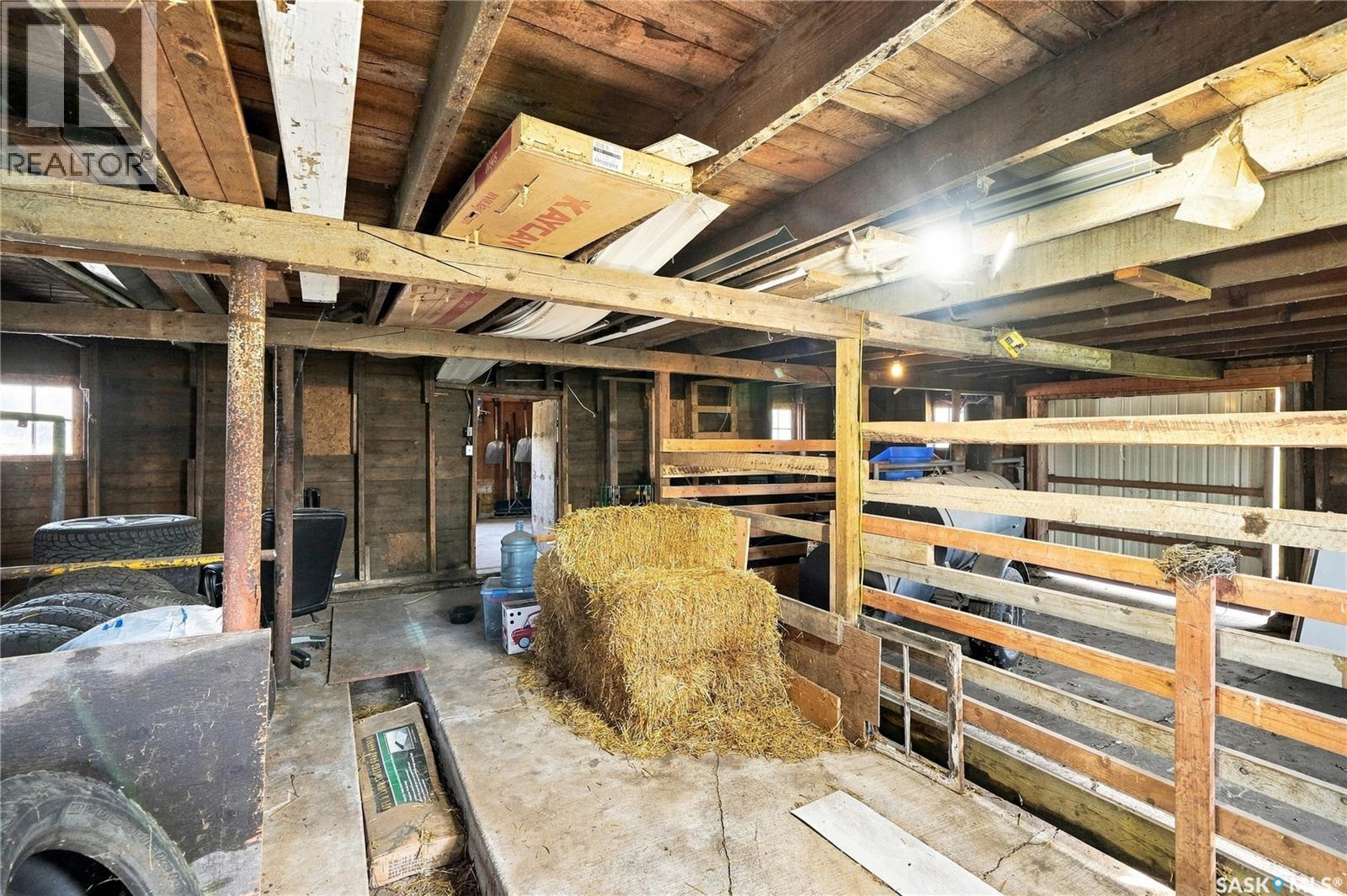 Petz Acreage - Image 63