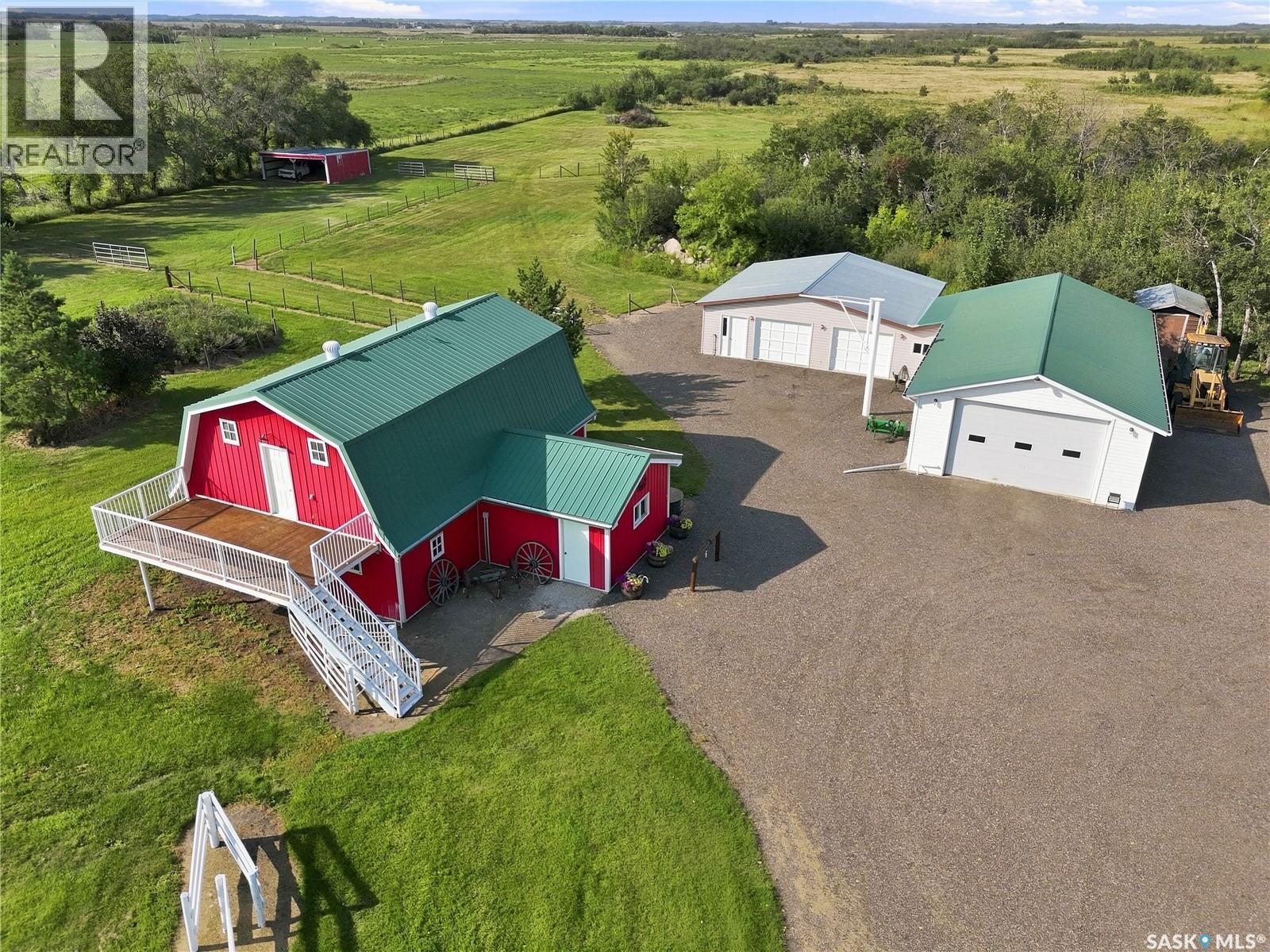 Petz Acreage - Image 10