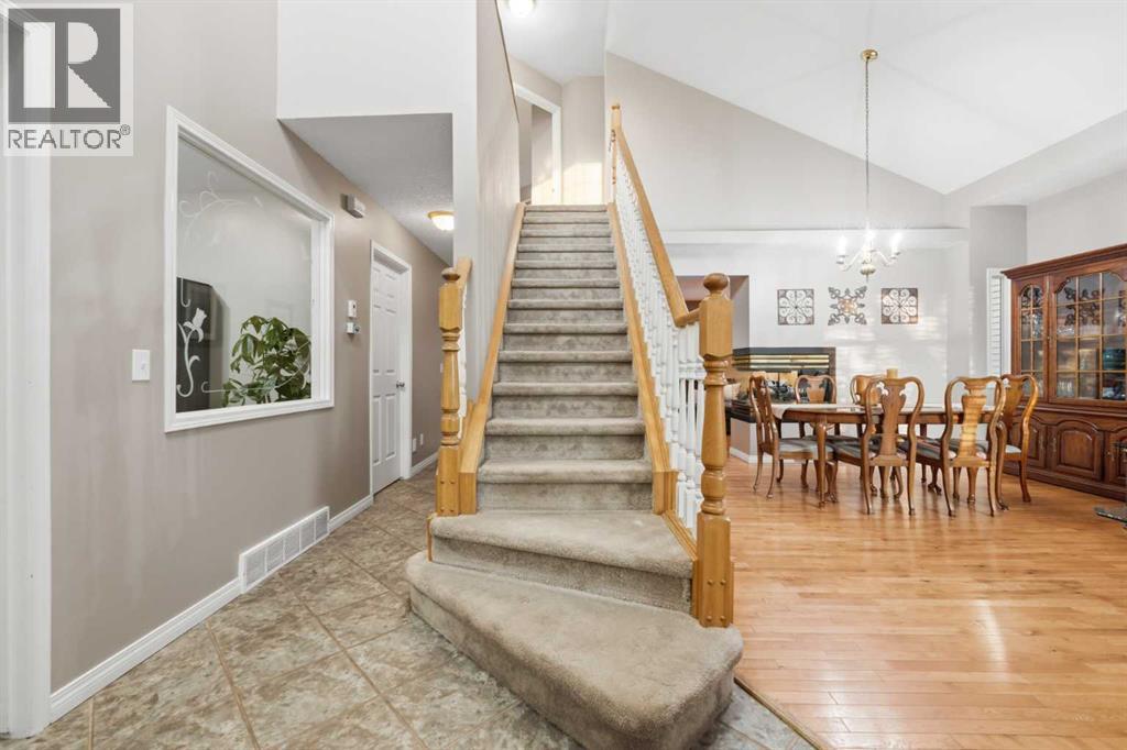 76 Valley Meadow Close NW, Valley Ridge, Calgary photo 3
