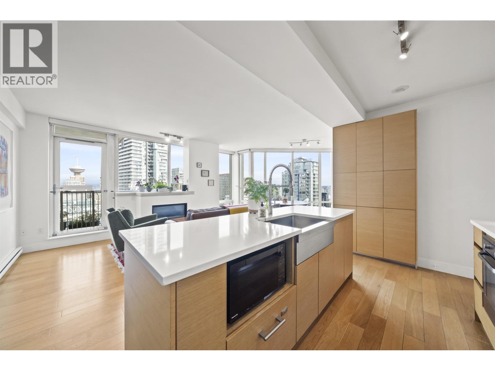 2 Bed, 2 Bath House for Sale in Vancouver – 2505 565 SMITHE STREET, Vancouver – MLS# R3159670 - Image 4