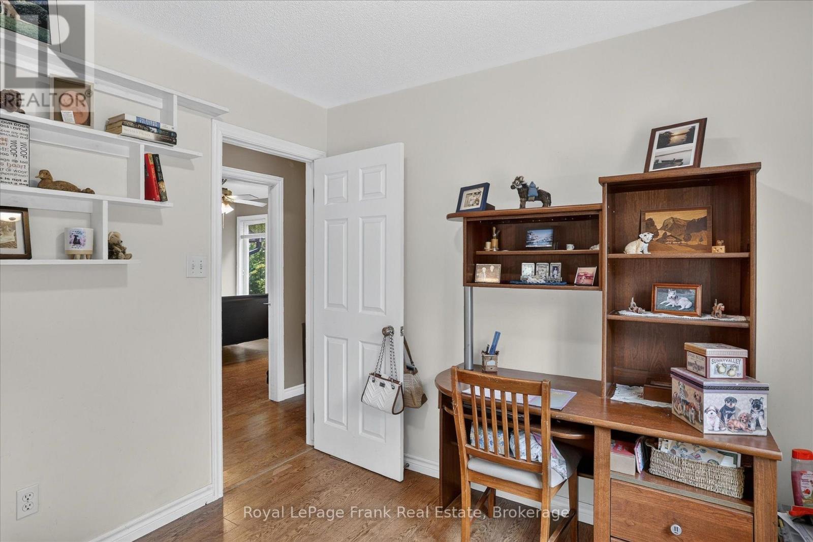 124 SUMCOT DRIVE - 33