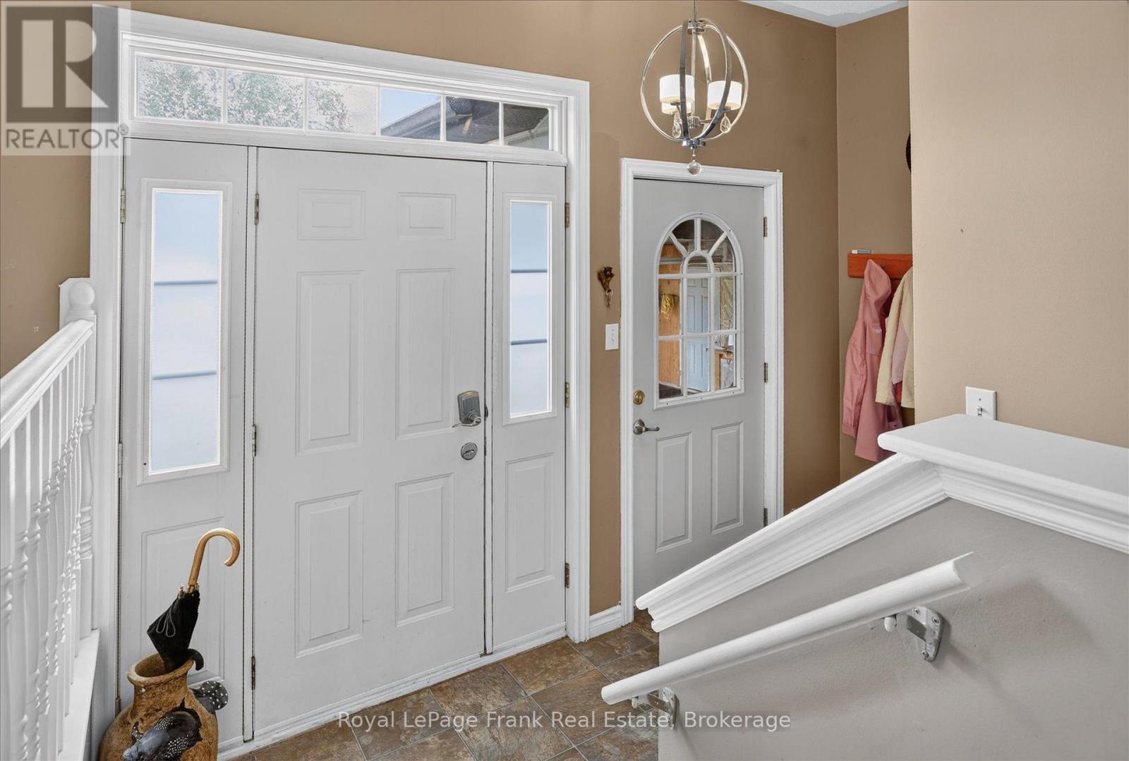 124 SUMCOT DRIVE - 8