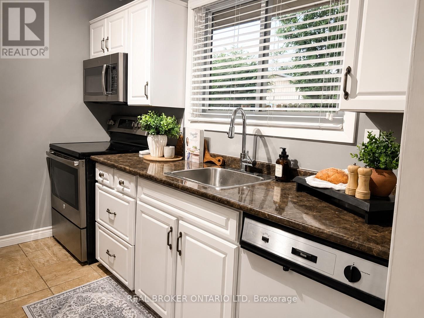 95 CLIFTON CRESCENT S - Image 5