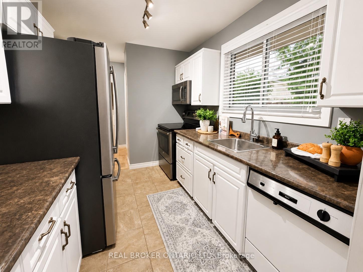 95 CLIFTON CRESCENT S - Image 6