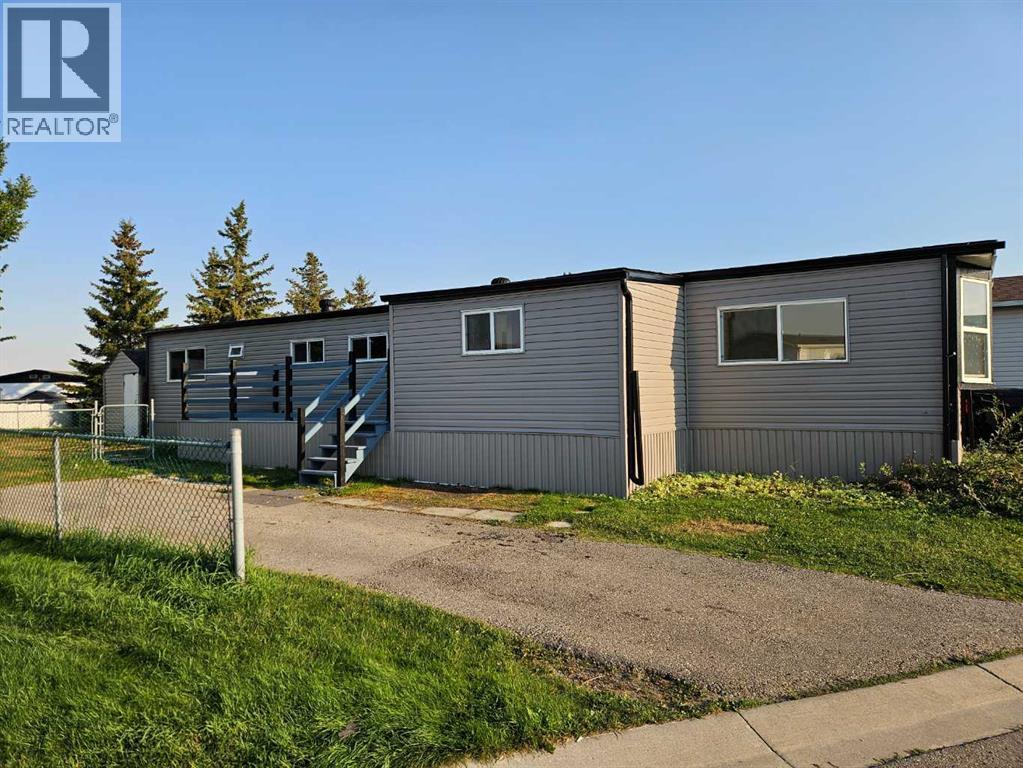 71, 1101 84  NE, Calgary, Alberta, T2A7X2