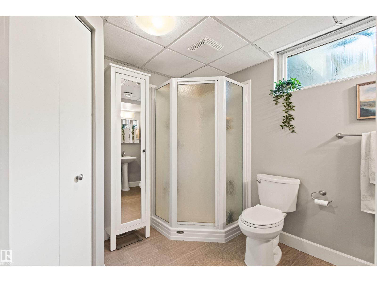 10741 70 AV NW - 49