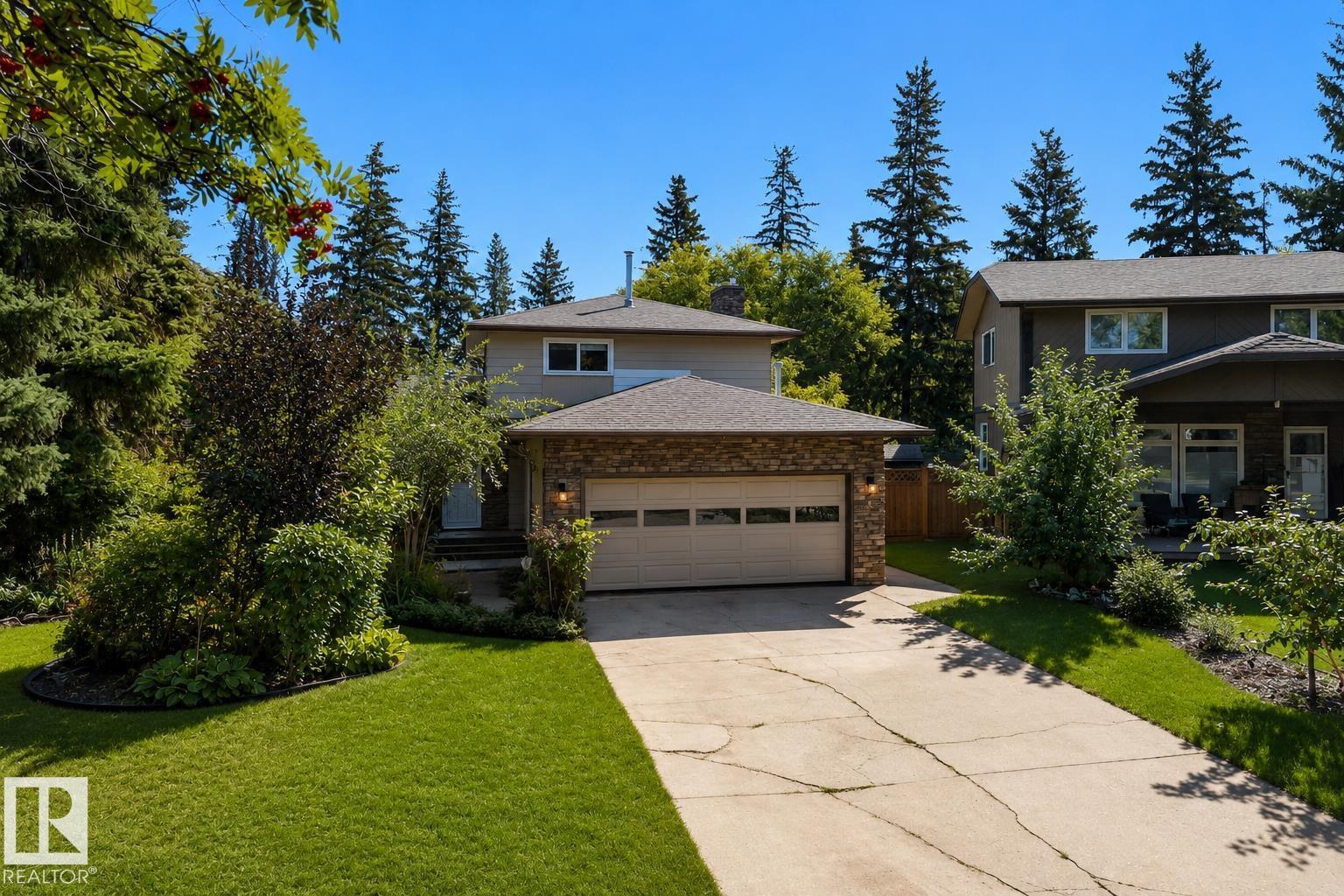 21 BRADBURN CR, Braeside, St. Albert photo 1