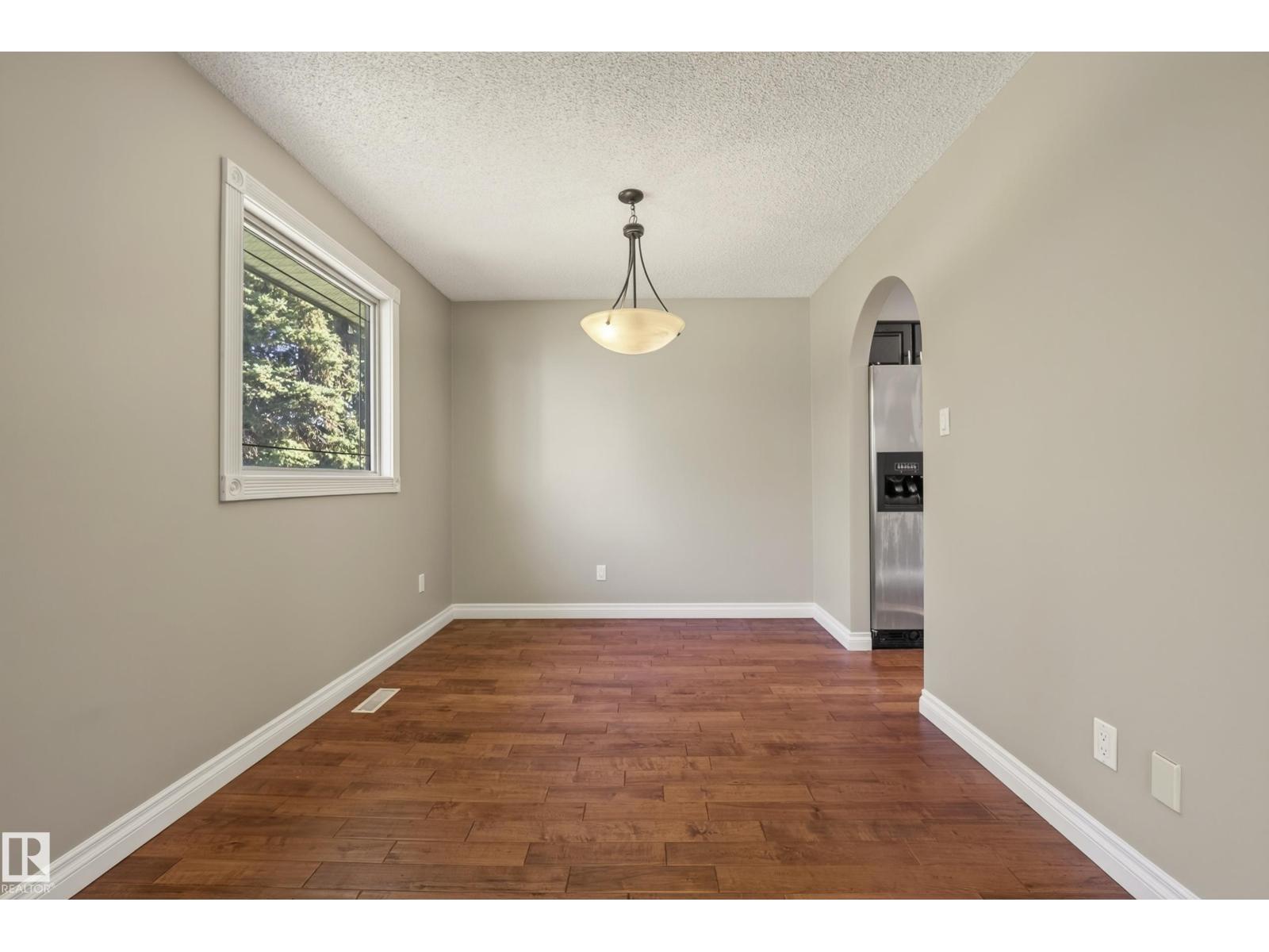21 BRADBURN CR - 15